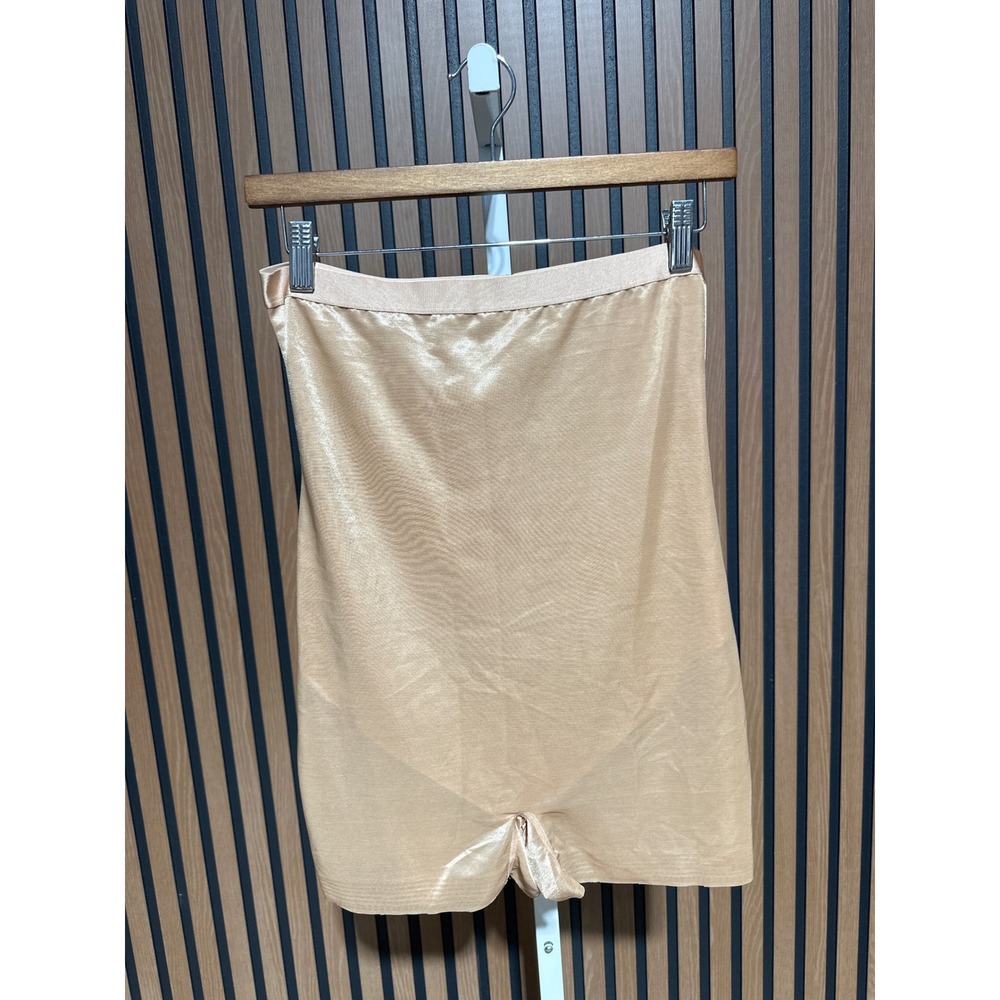 SKIMS NWT Barely There Shapewear Mid Thigh Short - Size XL